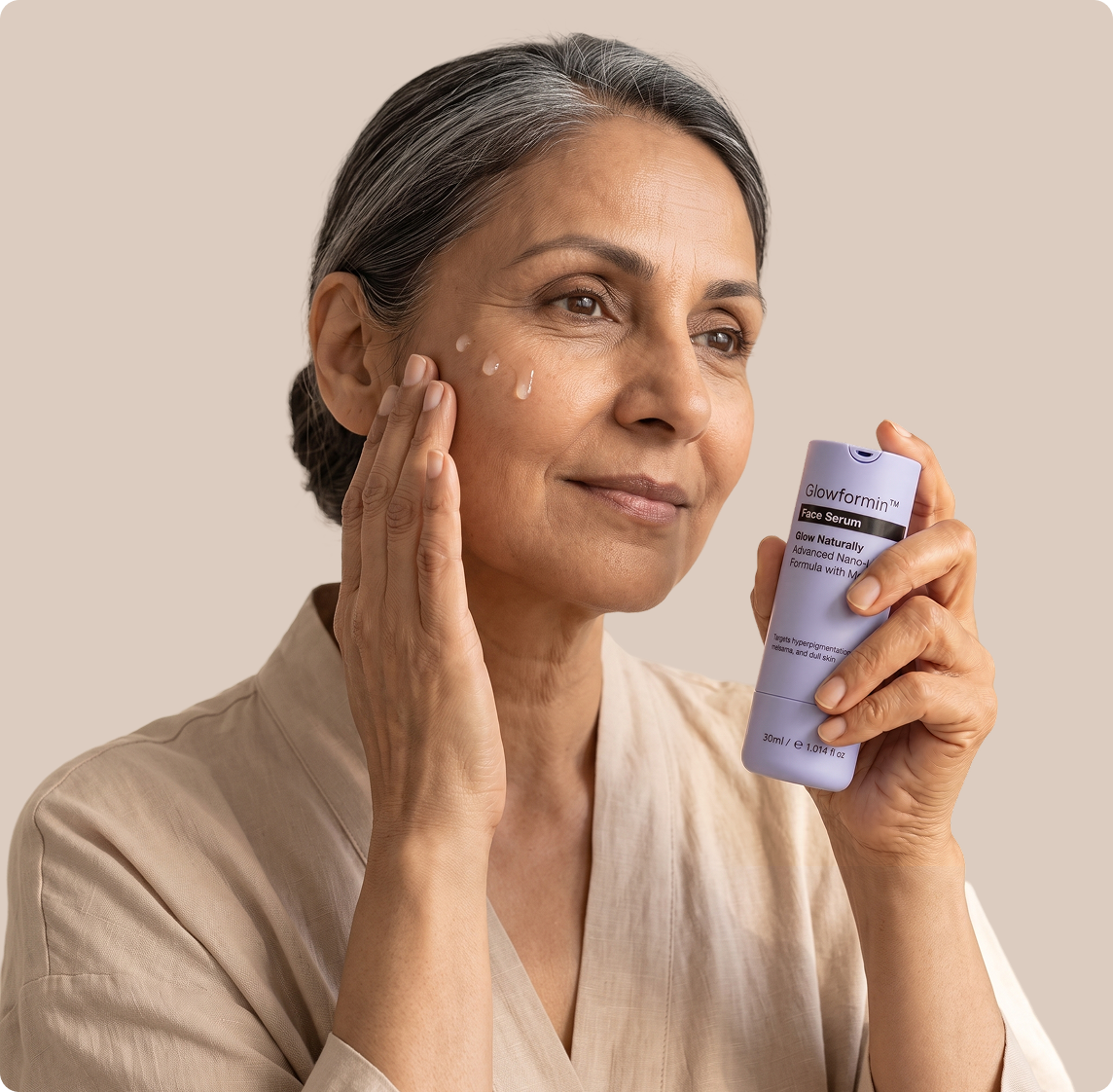 Apply 3–4 drops to the face and neck.